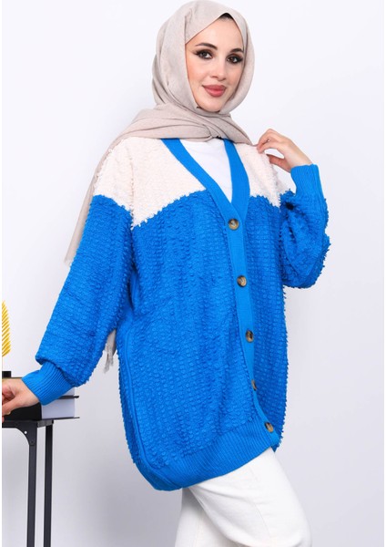 Mavi V Yaka Düğmeli Triko Hırka