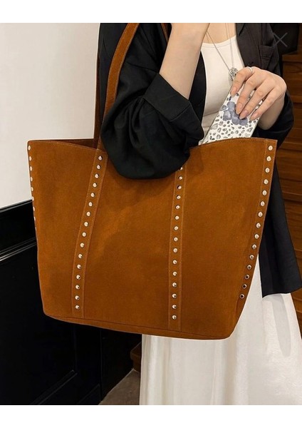 Süet Doku Zımbalı Kadın Çanta