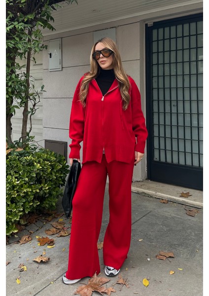 Kırmızı Fermuarlı Kapüşonlu Triko Takım - 0511