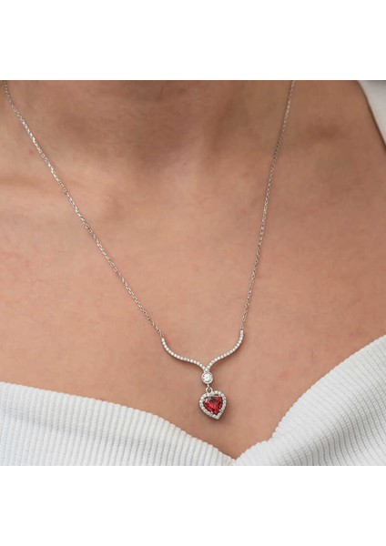 Gümüş Kırmızı Zirkon Taşlı Kalp Kadın Kolye