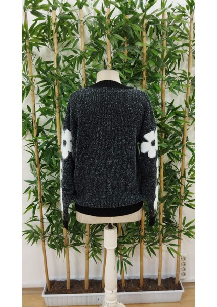 Kadın Uzun Kollu Bisiklet Yaka Çiçek Desenli Triko Bluz