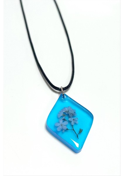 Unutmabeni Çiçeği Baklava Dilimli Epoksi Kolye