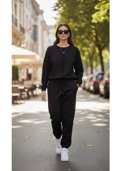 Kadın %100 Pamuk 3 Iplik Siyah Sweatshirt – Ön Dikiş Detaylı Normal Kalıp