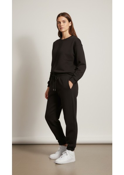 Kadın %100 Pamuk 3 Iplik Siyah Sweatshirt – Ön Dikiş Detaylı Normal Kalıp modelleri