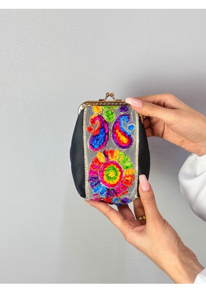 Kabartma Desenli Deri Kadın Cüzdan 16X12 cm