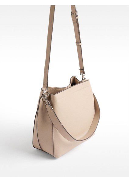 Dokulu Omuz Çantası modelleri