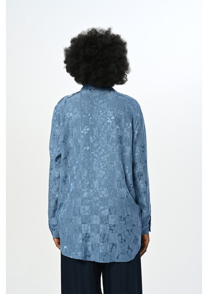 Kadın Indigo Mavisi Karışık Desenli Oversize Kesim Gömlek indirimleri