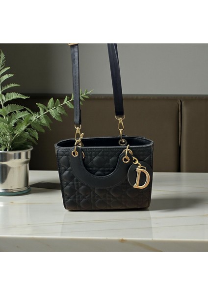 El Omuz Kadın Çanta fiyatları