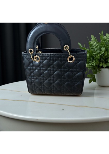 El Omuz Kadın Çanta modelleri