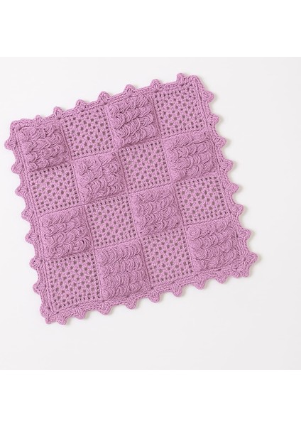 El Yapımı Lila Örgü Kare Motif Dekor – Yumuşak Pamuk Ip ile Zarif El Emeği fiyatları