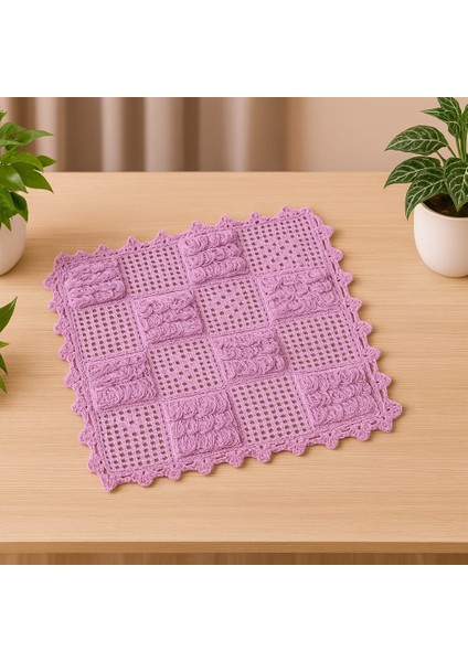 El Yapımı Lila Örgü Kare Motif Dekor – Yumuşak Pamuk Ip ile Zarif El Emeği fırsatları