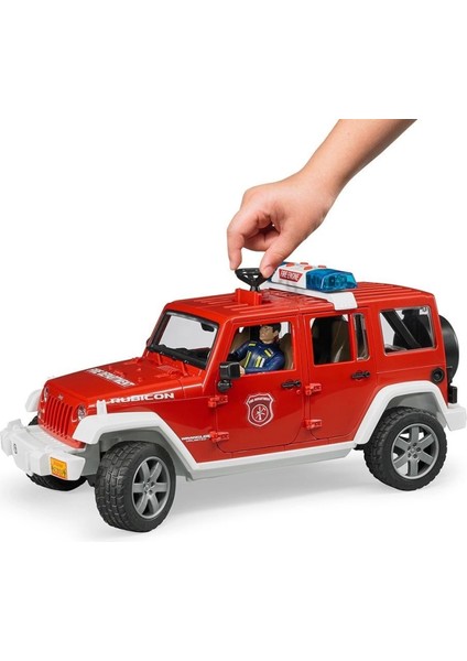 Bruder Jeep Wrangler Rubicon Itfaiye Aracı ve Itfaiyeci BR02528 modelleri