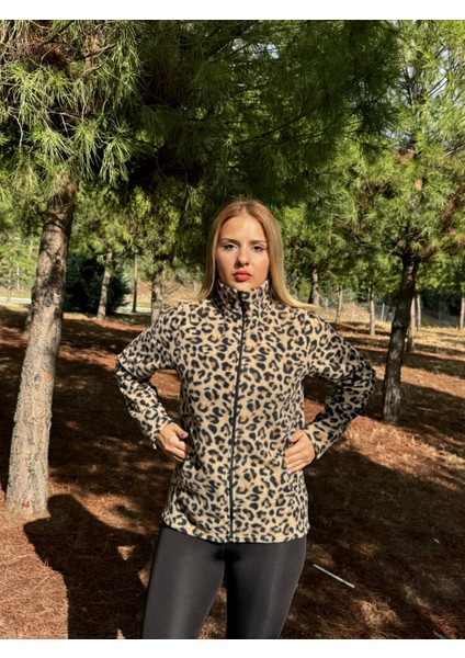 Kadın Önü Fermuarlı Kışlık Leopar Desen Polar Ceket