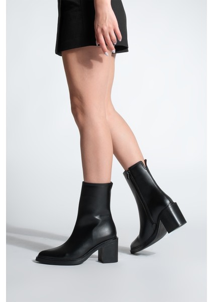 Kadın Yandan Fermuarlı Dikiş Detaylı Günlük Topuklu Bot Lakos Siyah fırsatları