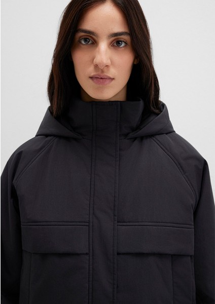 Su Itici Kapüşonlu Siyah Ceket 1110348-900