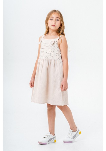 Bej Dantel Detaylı Müslin Kız Çocuk Elbise 21083 fırsatları