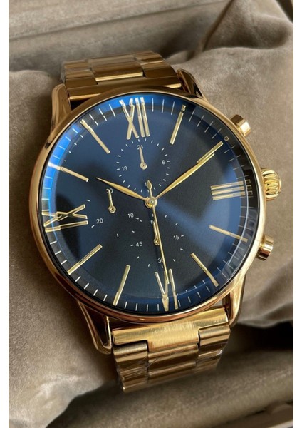 Özel Kutulu Yeni Sezon Gold Renk Çelik Kordon Yansımalı Ekran Erkek Saati modelleri