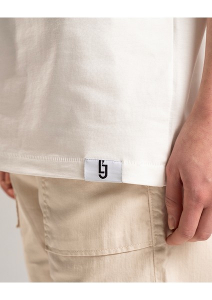 Horizon Kadın Oversize Fit %100 Organik Pamuk Kalın Dokulu Bisiklet Yakalı Nakışlı Kırık Beyaz T-Shirt fırsatları