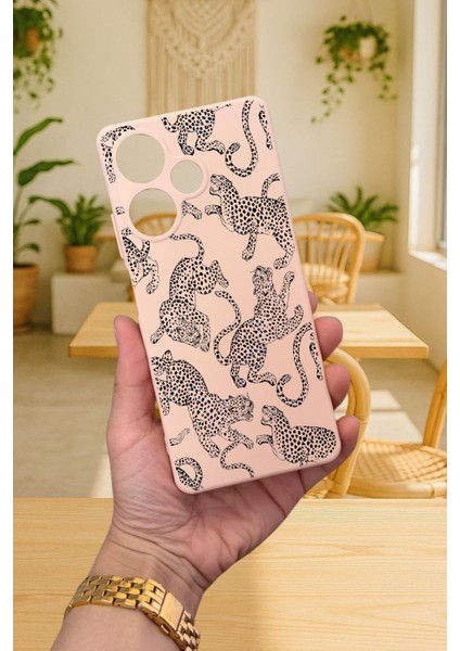 Infinix Hot 30 -Leopar Desenli Silikon Darbe Emici Klasik Korumalı Rubber Kılıf
