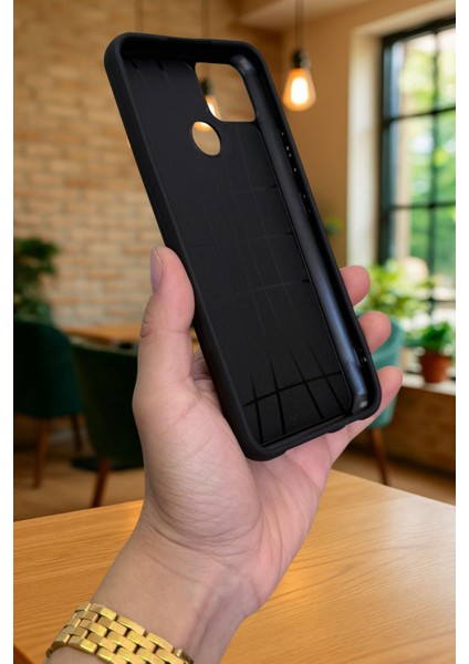Realme C25 - Silikon Darbe Emici Klasik Korumalı Rubber Kılıf fırsatları