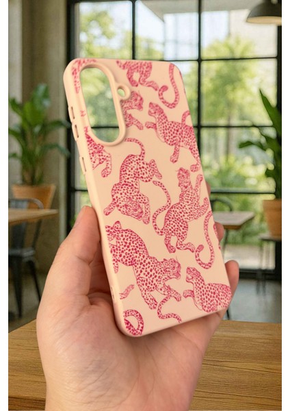 Samsung Galaxy A56 Uyumlu Pembe Leopar Desenli Silikon Darbe Emici Klasik Korumalı Rubber Kılıf modelleri
