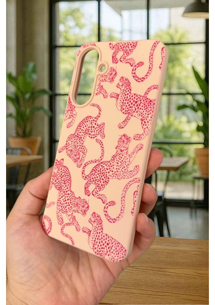 Samsung Galaxy A56 Uyumlu Pembe Leopar Desenli Silikon Darbe Emici Klasik Korumalı Rubber Kılıf fırsatları