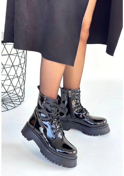 Jonni Siyah Rugan Bağcıklı Bot fiyatları