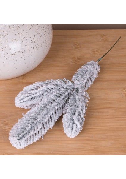 Karlı Yılbaşı Çam Dalı Gerçek Görünümlü 1 Adet modelleri