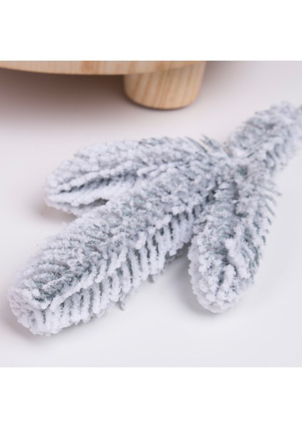 Karlı Yılbaşı Çam Dalı Gerçek Görünümlü 1 Adet indirimleri