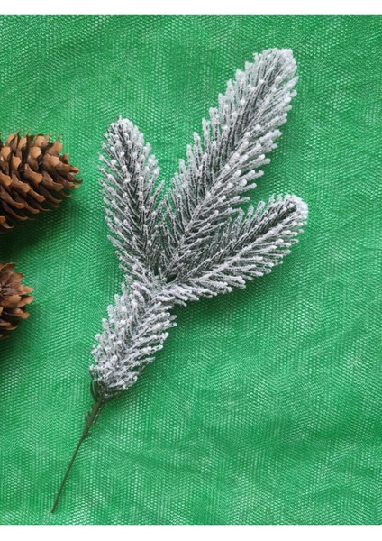 Karlı Yılbaşı Çam Dalı Gerçek Görünümlü 1 Adet
