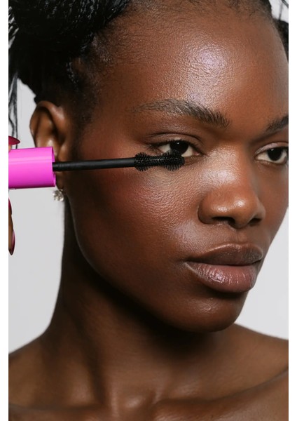 Big Lashes – Ekstra Uzatıcı ve Hacimlendirici Maskara indirimleri