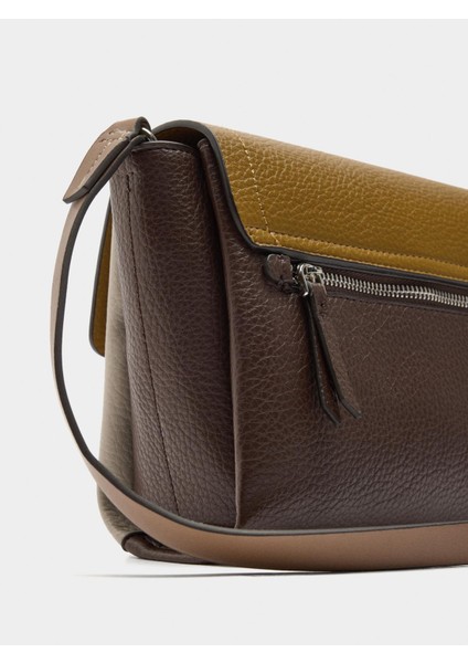 Renkli Kapaklı Çapraz Askılı Çanta fiyatları