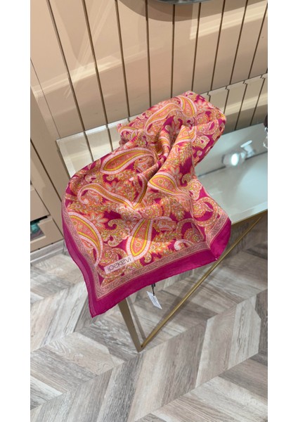 Ipekevi Desenli Tensel Eşarp Fuşya fiyatları