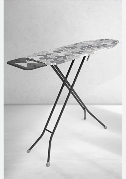 Modern Ütü Masası – Ergonomik, Katlanabilir ve Kolay Taşınabilir