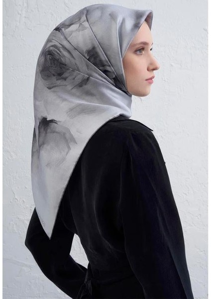 2025 Desenli Saf Ipek Twill Eşarp 9426-83 modelleri