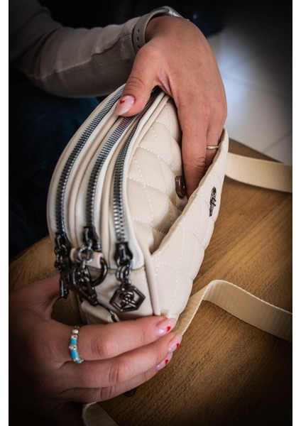 Astarlı Askılı Kapitone 4 Bölmeli Kadın El ve Omuz Çantası 111002 fırsatları