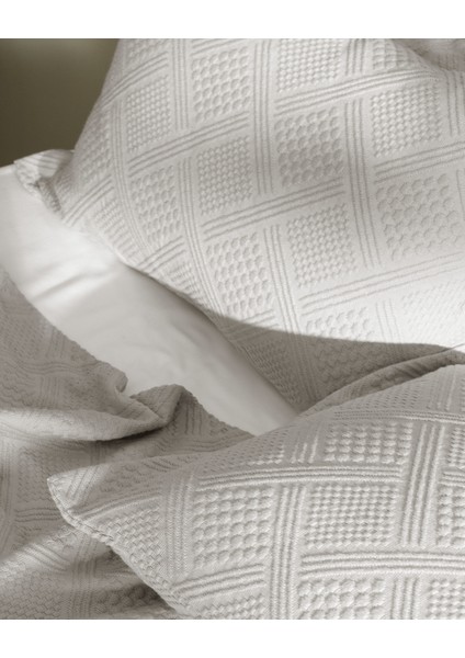 Triangle Tek Kişilik %100 Pamuk Yatak Örtüsü - Kırmızı - Lüks Koleksiyon fırsatları