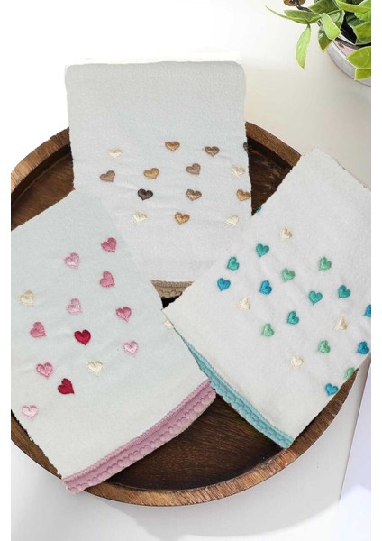 3 Lü Renkli Kalpli Su Taşı Kenar Işlemeli Havlu Seti 50X90 cm