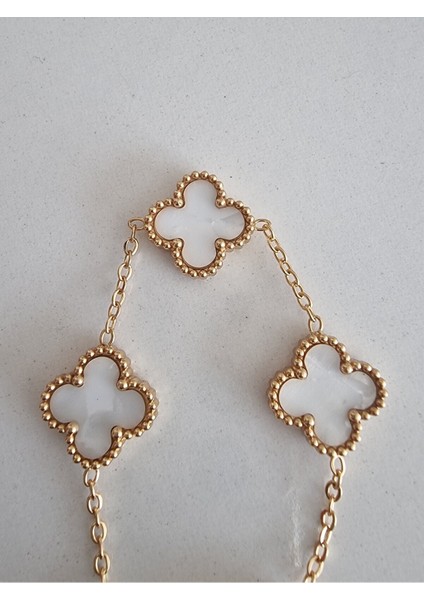 Beşli Beyaz Dört Yapraklı Şans Yoncası Çelik Kadın Bileklik-Altın Kaplama, Çift Yönlü Tasarım fırsatları