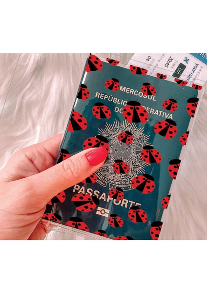 Tüm Ülke Pasaportları ile Uyumlu Şeffaf Pvc Baskılı Cepli Pasaport Kılıfı Kabı - Uğur Böceği