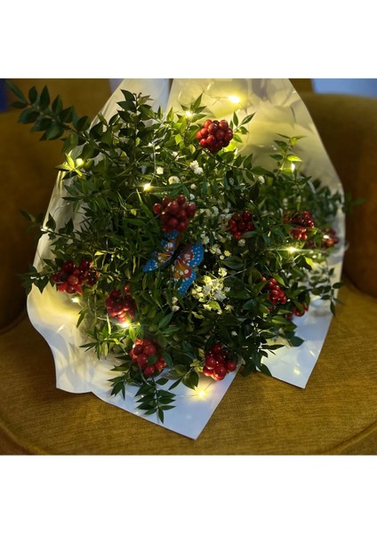 Yılbaşına Özel 12 Dal LED Işıklı Beyaz Sarmalı Kokina Buketi fırsatları