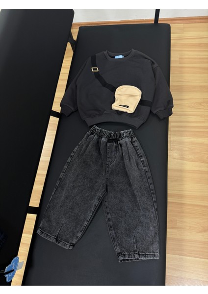 Erkek Çocuk Pamuklu Siyah Çantalı Sweatshirt ve Geniş Paça Pantolon Takım – Günlük Rahat Stil fiyatları