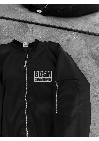 Erkek Siyah Bomber Mont – Fermuarlı, Cepli, Kapitone Astarlı, Göğüs Baskılı Tasarım Günlük Rahat Ceket - Siyah fiyatları