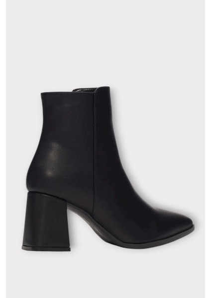 Kalın Topuk Sivri Burun Fermuarlı Kadın Bot Siyah fiyatları