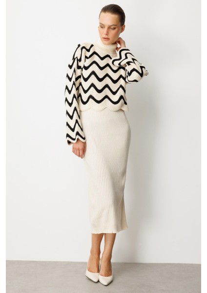 Balıkçı Yaka Desenli Triko Takım Elbise-Krem indirimleri