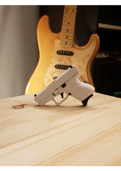 Glock 43 Mini Anahtarlık – 1:3 Ölçekli, %90 Işlevsel Mekanizma, Koleksiyonluk modelleri
