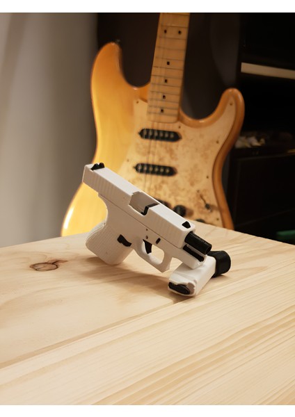 Glock 43 Mini Anahtarlık – 1:3 Ölçekli, %90 Işlevsel Mekanizma, Koleksiyonluk fırsatları