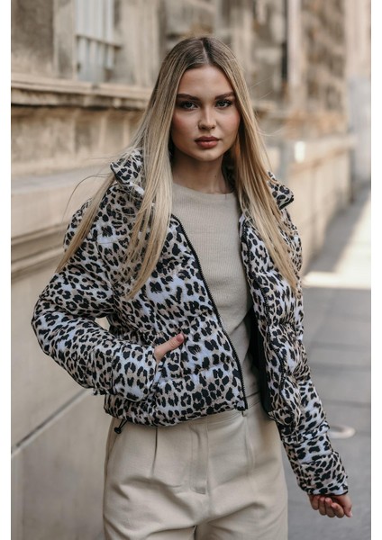 Kadın Leopar Desenli Şişme Mont