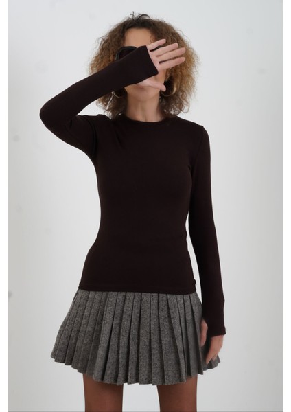 Kahve O Yaka Parmak Detaylı Bluz fırsatları