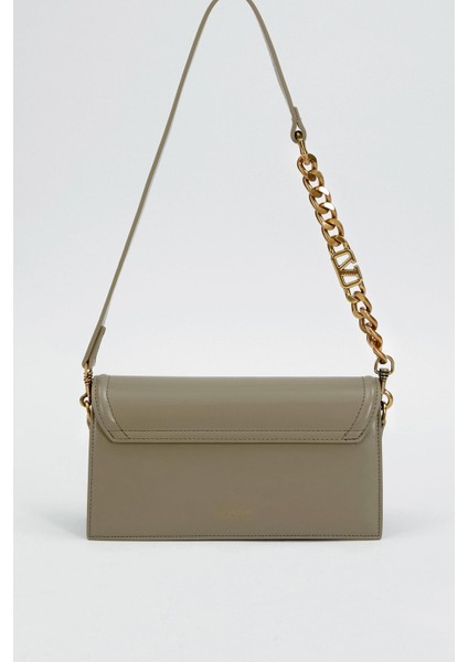 Gri Kare Kilit Detaylı Omuz Çantası